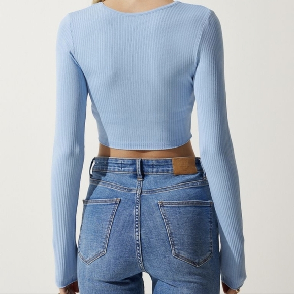 Crop Long Sleeve Ribbed Top - Picture 1 of 4